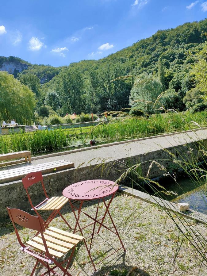 Les Pieds Dans L'Eau, Gite Le Blagour Lachapelle-Auzac Buitenkant foto
